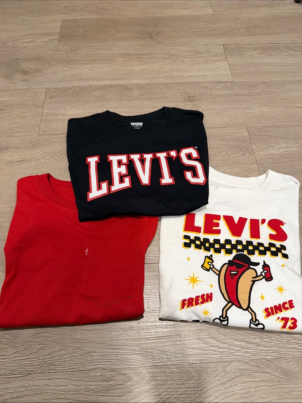 Levi's Kids Tee Set - Black, Red & White Graphic Trio - Picture 1 of 11